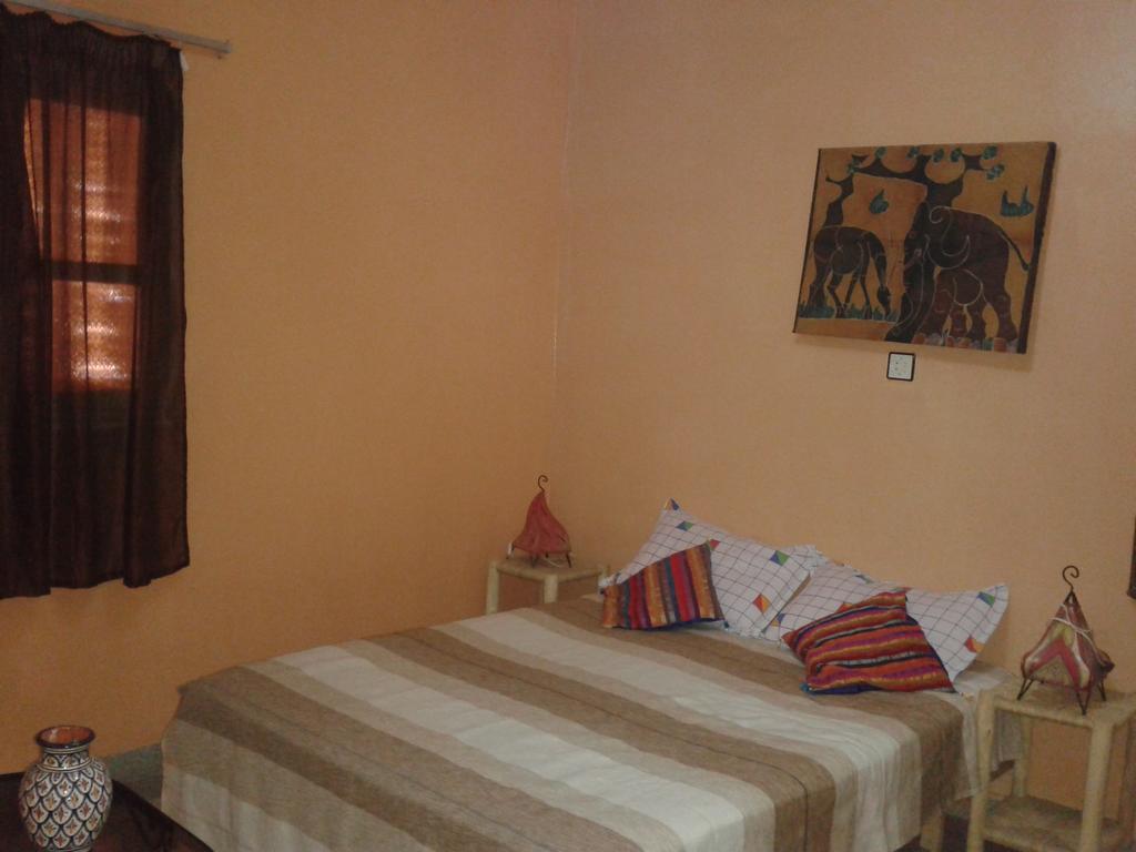 Chambres D'Hotes Les Amis Taroudant Rum bild